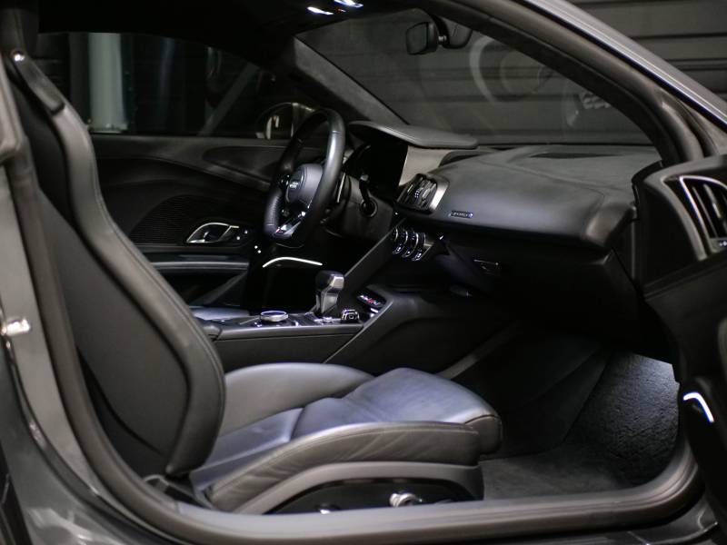 Audi R8 5.2 V10 FSI 610ch Plus MILLTEK