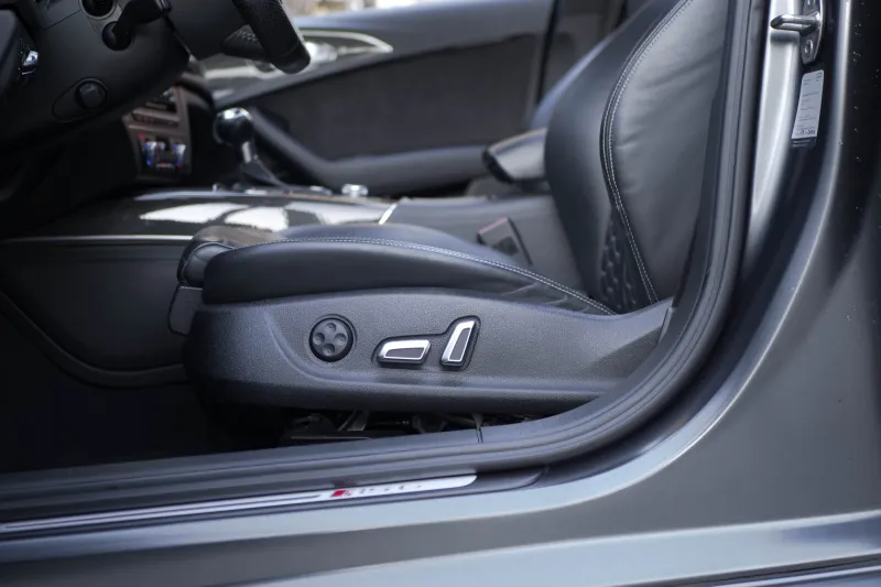 AUDI RS6 Avant IV (C7) 4.0 V8 TFSI 560ch