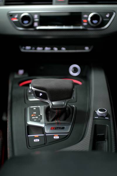 Audi RS4 2.9 V6 TFSI 450ch