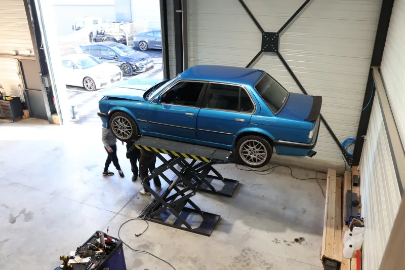 Rénovation de phares à Saint-Martin-de-Londres : visibilité, sécurité et esthétique retrouvées