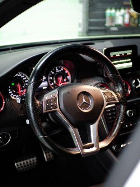 Mercedes-Benz A45 AMG 4Matic SPEEDSHIFT-DCT Milltek
