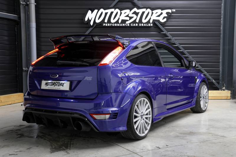 Ford Focus II 2.5T 305ch RS 3p